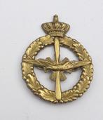 Oud koperen petembleem LUCHTVAARTTROEPEN., Ophalen of Verzenden, Luchtmacht, Nederland, Embleem of Badge