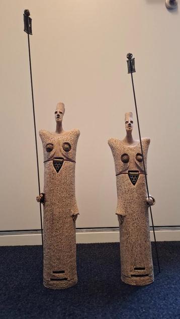 Decoratieve beelden, uniek in zijn soort, Lida Dijkstra beschikbaar voor biedingen