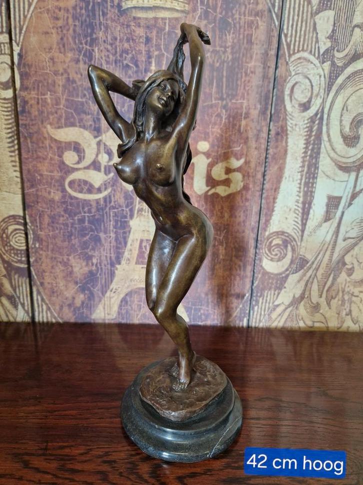 Prachtige vrouw in brons 41 cm, Antiek en Kunst, Antiek | Koper en Brons, Ophalen of Verzenden