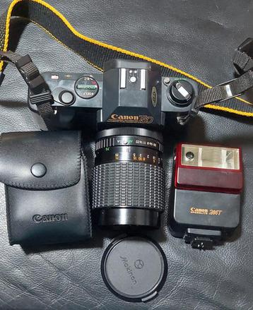 Canon T50 analoge camera met Makinon 28-70mm f/3-4.5 lens. beschikbaar voor biedingen