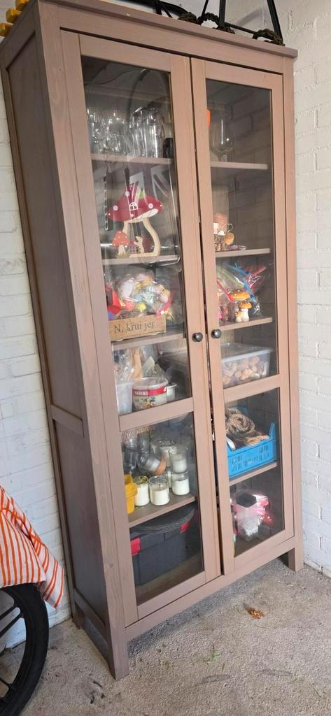 Ikea Hemnes Vitrinekast - Stijlvol en Praktisch, Huis en Inrichting, Kasten | Vitrinekasten, Gebruikt, 150 tot 200 cm, 50 tot 100 cm