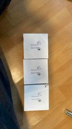 Gloednieuwe AirPods 3 stuks kleine prijs, Ophalen of Verzenden, Nieuw, In gehoorgang (in-ear), Bluetooth