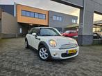 Mini (r56) 1.6 75pk 2011 Wit Airco, Voorwielaandrijving, Stof, Navigatiesysteem, Zwart