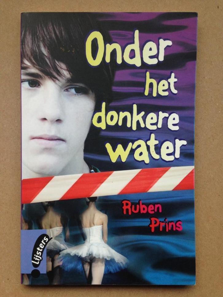 Ruben Prins - Onder het donkere water, Boeken, Overige Boeken, Zo goed als nieuw, Ophalen of Verzenden