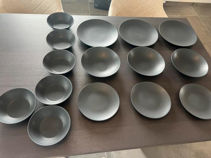 15 delig donkerblauw serviesset, Huis en Inrichting, Keuken | Servies, Zo goed als nieuw, Compleet servies, Overige stijlen, Aardewerk