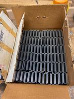 Nieten. Holzher   Haubold ., Ophalen of Verzenden, Zo goed als nieuw, Koper of Messing