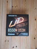 AMD AM4 Moederbord - Gigabyte B550M DS3H, Computers en Software, Moederborden, Ophalen, DDR4, AM4, Nieuw