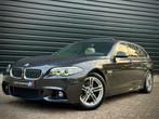 Bmw 5-serie Touring 520i M-SPORT PANO|VIRTUAL|COMFORTSTOEL|H, Gebruikt, Euro 6, 4 cilinders, 2000 kg
