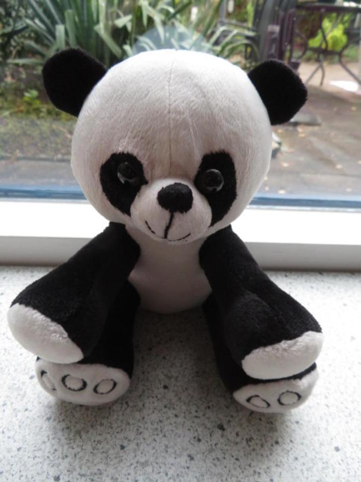 Panda pandabeer beer van Hema meet ca 17 cm, Kinderen en Baby's, Speelgoed | Knuffels en Pluche, Zo goed als nieuw, Beer, Ophalen of Verzenden