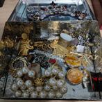 Oude items en sieraden in blik., Ophalen of Verzenden, Gebruikt