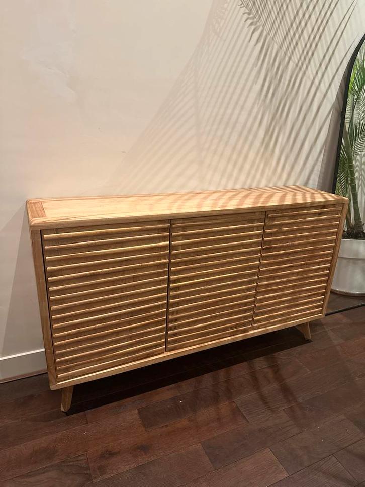 SKLUM Houten Dressoir - 147cm, Huis en Inrichting, Kasten | Buffetkasten, Zo goed als nieuw, Minder dan 100 cm, 100 tot 150 cm