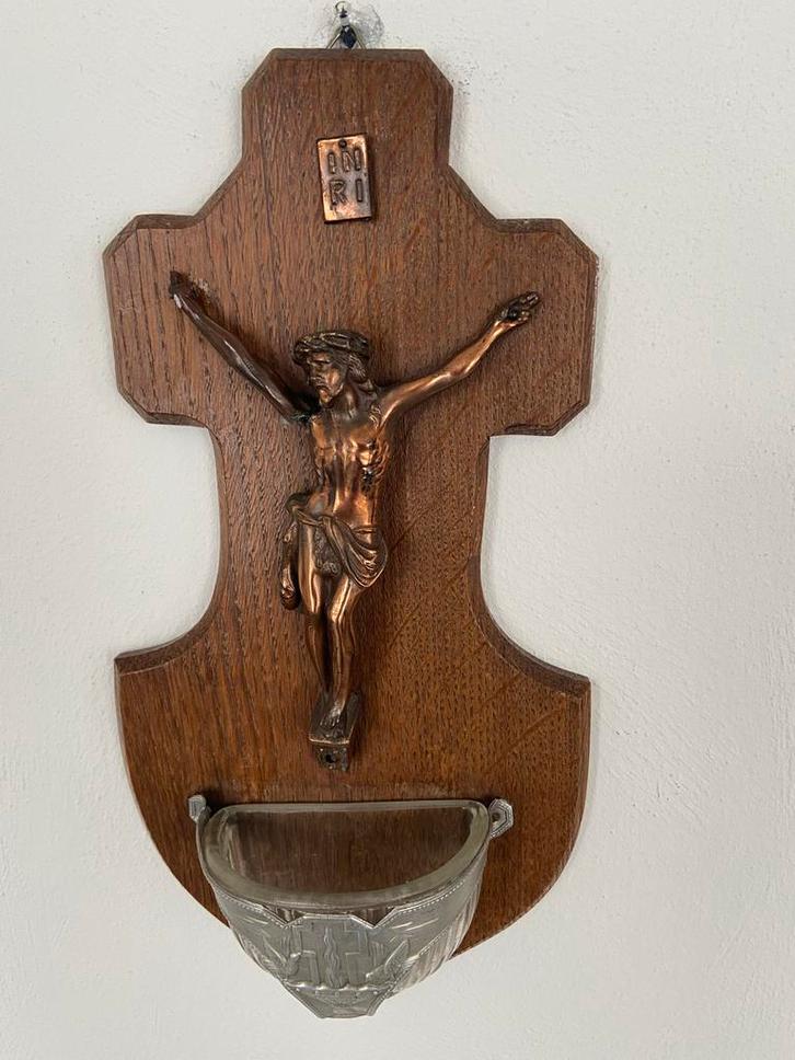 Antiek Wijwaterbakje met Kruisbeeld, Antiek en Kunst, Antiek | Religie, Ophalen of Verzenden