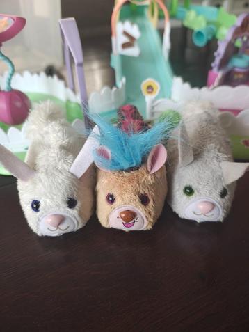 Furry Frenzies Racebaan en twee muizen en een hamster beschikbaar voor biedingen