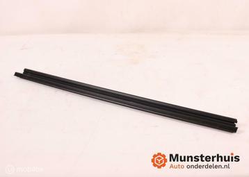 Ruitenlikker linksachter  origineel Renault Zoe  823300805R beschikbaar voor biedingen