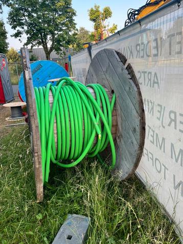 houten kabelhaspel beschikbaar voor biedingen