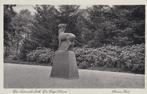 hoge veluwe nat.park  stenen  hert  in park  1949, Ophalen of Verzenden, 1960 tot 1980, Gelderland