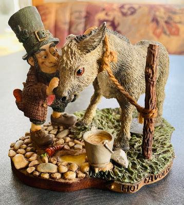 Vintage Stone Blarney Enterprise JOE and NEDDY beschikbaar voor biedingen