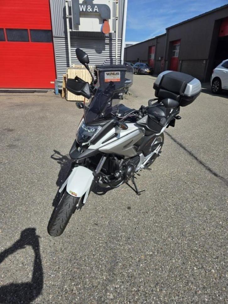 Honda NC 750 XA bouwjaar 2019, Motoren, Motoren | Honda, Particulier, Toermotor, Minimaal motorrijbewijs A2, ABS, LED Verlichting