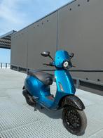 Vespa Sprint custom 2019 brom, Fietsen en Brommers, Scooters | Vespa, Ophalen, Overige modellen, Maximaal 45 km/u, Zo goed als nieuw