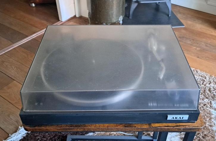 Akai AP100C, Audio, Tv en Foto, Platenspelers, Zo goed als nieuw, Akai, Ophalen of Verzenden