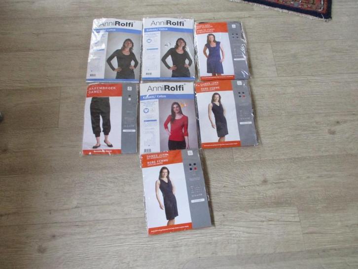 7 dameskleding dames kleding oa jurken, Kleding | Dames, Jurken, Nieuw, Maat 38/40 (M), Onder de knie, Ophalen of Verzenden