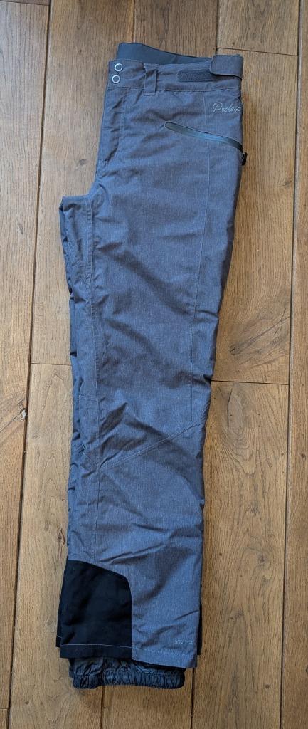 NIEUW Protest skibroek ski-broek L 40 ski broek grijs woman, Kleding | Dames, Wintersportkleding, Zo goed als nieuw, Broek, Maat 42/44 (L)