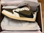 Travis scott x nike air jordan low OG medium olive EU 46, Overige kleuren, Nieuw, Ophalen of Verzenden, Jordan x Travis Scott