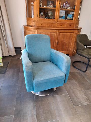 Blauwe draaistoel fauteuil  beschikbaar voor biedingen