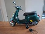 Accu Scooter Vespa Sprint 12 volt Groen zgan, Ophalen, Gebruikt