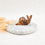 Tijgeroog slak beeldje carving steen edelsteen, Ophalen of Verzenden