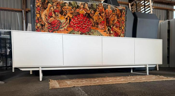 Tv meubel inclusief bezorgen, Huis en Inrichting, Kasten | Dressoirs, Zo goed als nieuw, 25 tot 50 cm, Ophalen of Verzenden