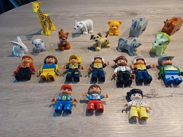 Lego Duplo poppetjes en dieren  beschikbaar voor biedingen