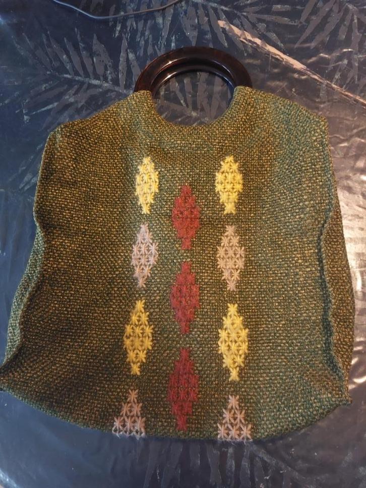 Vintage handgemaakte tas uit de jaren 60/70 sixties groen, Sieraden, Tassen en Uiterlijk, Tassen | Damestassen, Gebruikt, Shopper