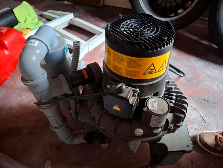 Afzuigmotor 380V - Rotary Vane Type, Doe-het-zelf en Verbouw, Ventilatie en Afzuiging, Ophalen