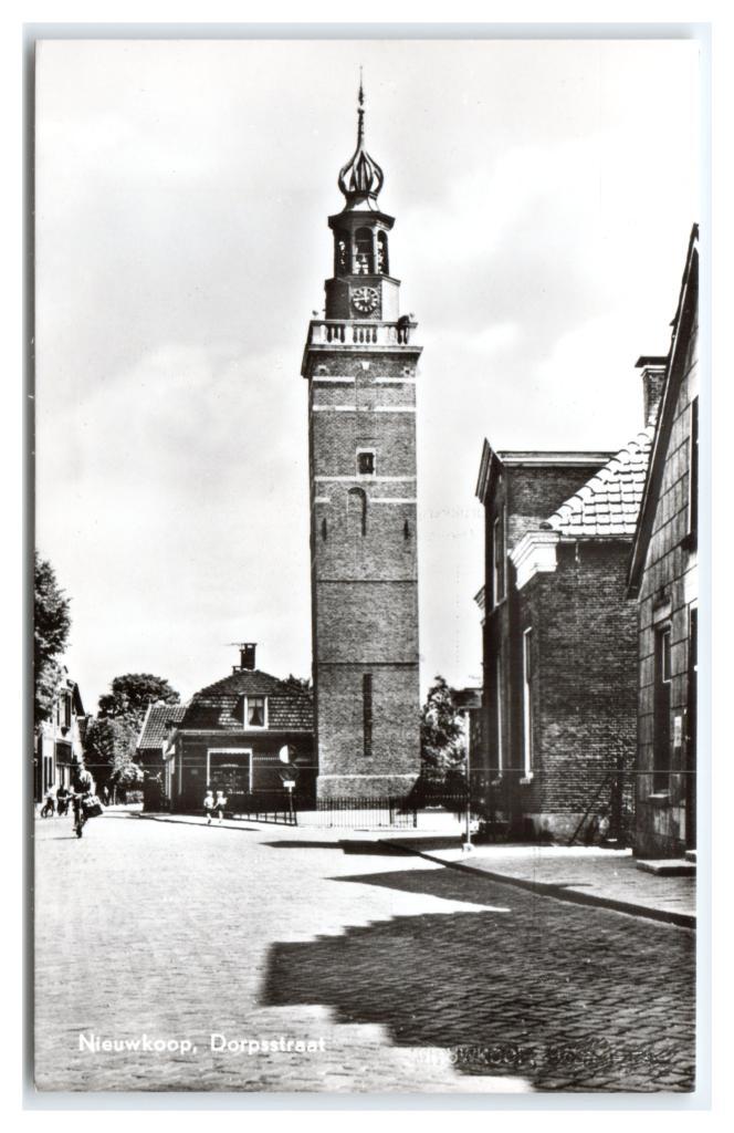 Nieuwkoop, Dorpsstraat, Verzamelen, Ansichtkaarten | Nederland, Ongelopen, Zuid-Holland, 1940 tot 1960, Ophalen of Verzenden