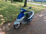 peugeot V-clic, Fietsen en Brommers, Scooters | Peugeot, Ophalen, Overige modellen, Zo goed als nieuw