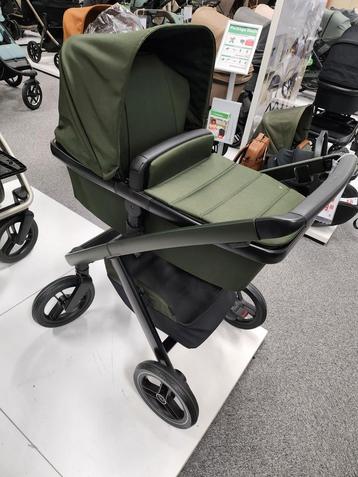 Diverse Dubatti Two kinderwagens - showmodellen te koop beschikbaar voor biedingen