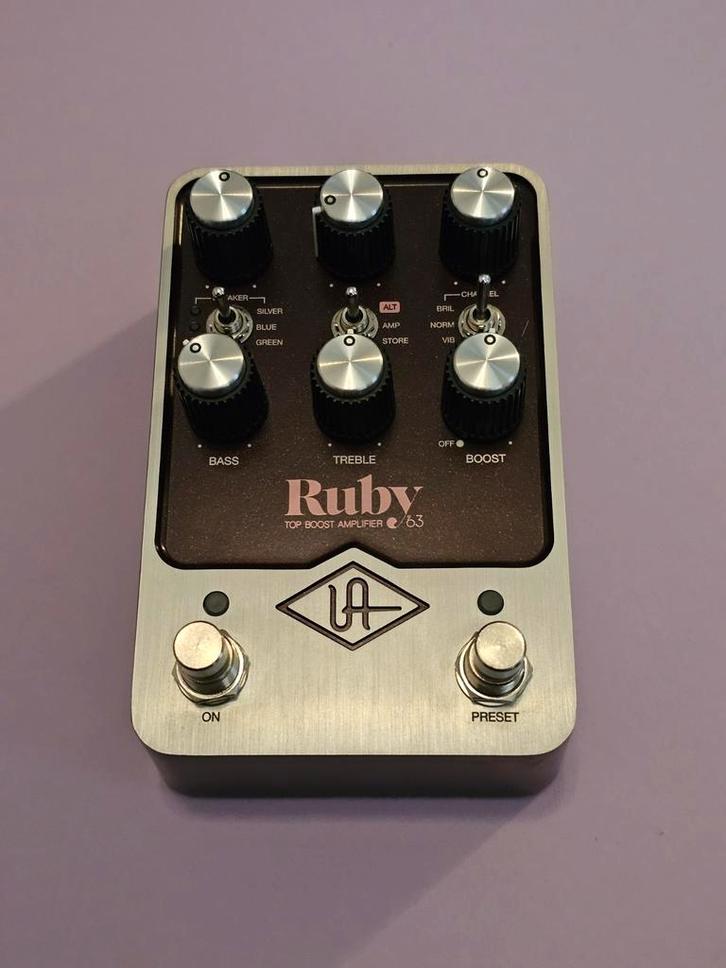 Universal Audio Ruby '63 Top Boost Amplifier, Muziek en Instrumenten, Effecten, Zo goed als nieuw, Overige typen, Ophalen of Verzenden