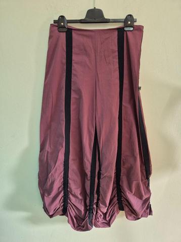 Broek47 - Paars-zwarte wijde Art broek maat XL (1) beschikbaar voor biedingen