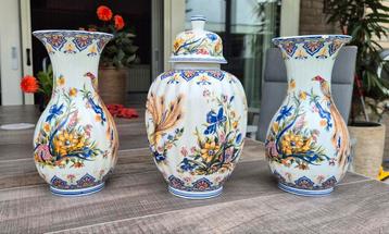 3 delig vaasset. Italiaans design. Ongeveer 45 jaar oud  beschikbaar voor biedingen