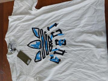 gucci shirt met adidas symbool nieuw beschikbaar voor biedingen