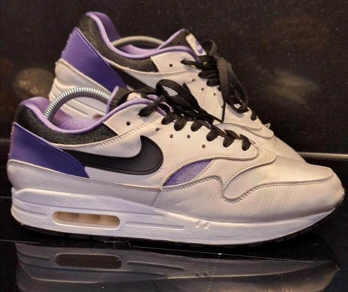 Nike Air Max 1 Huarache DNA CH.1 Purple Punch 45 / 11, Kleding | Heren, Schoenen, Zo goed als nieuw, Sneakers of Gympen, Wit, Ophalen of Verzenden