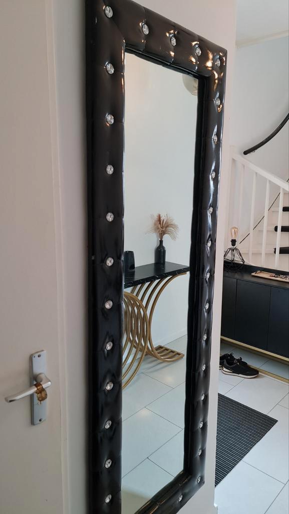 Grote Spiegel met Zwarte Rand, Huis en Inrichting, Woonaccessoires | Spiegels, Gebruikt, 50 tot 75 cm, 150 tot 200 cm, Rechthoekig