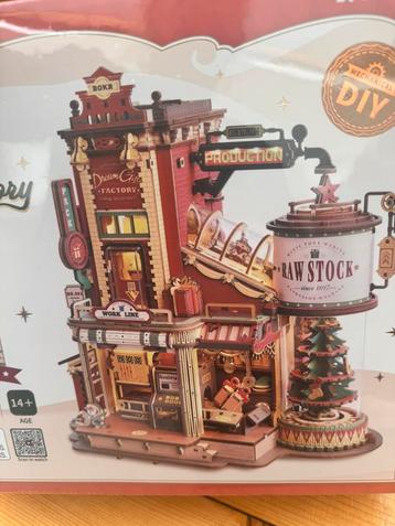 Robotime dream gift factory beschikbaar voor biedingen