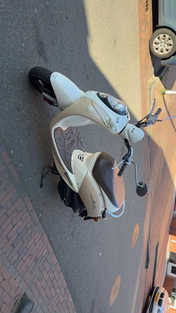 Mio 50cc Geel Kenteken Scooter - Goed werkend, Ophalen of Verzenden, Gebruikt, Overige typen, SYM