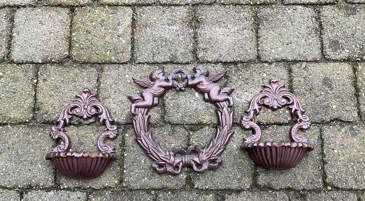Wijwater bakjes en engelen ornament voor tuin, Tuin en Terras, Tuinwanddecoratie, Zo goed als nieuw, Ophalen of Verzenden