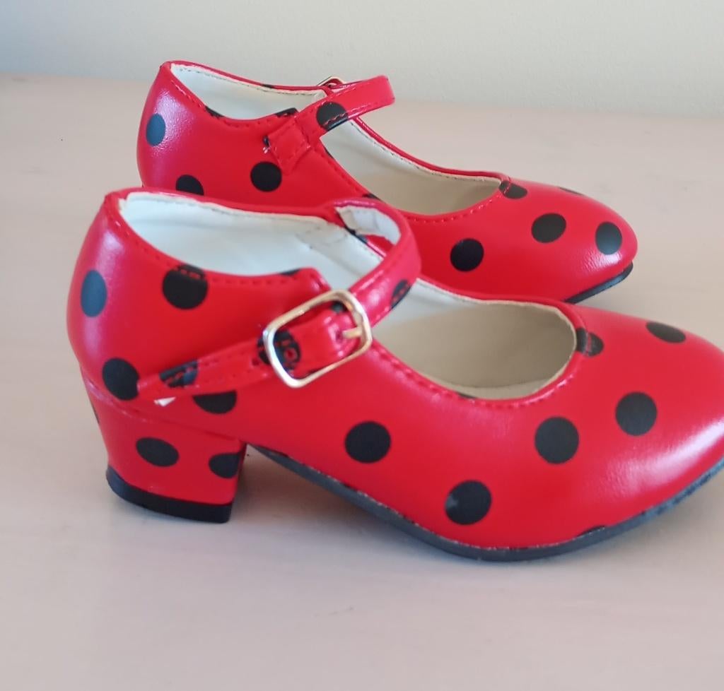 schattig schoentje  rood zwart nieuw  mt 26, Kinderen en Baby's, Ophalen of Verzenden, Nieuw, Meisje, Sokken