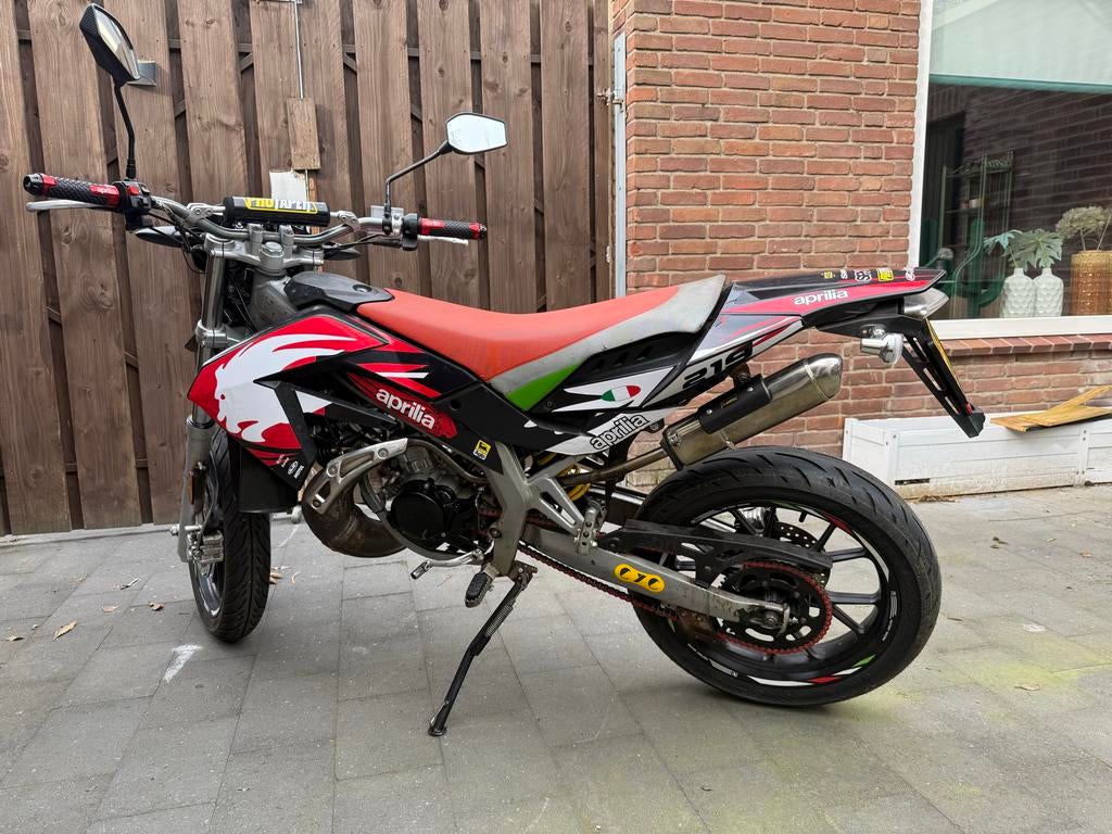 Aprilia SX 50 - 2018 - Volledig opgeknapt, RDW goedgekeurd, Fietsen en Brommers, Ophalen, Gebruikt, Maximaal 45 km/u, 50 cc