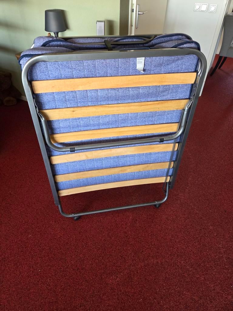 Vouwbed / Opklapbed met matras en lattenbodem (185x80), Ophalen, Eenpersoons, 190 cm of minder, Zo goed als nieuw