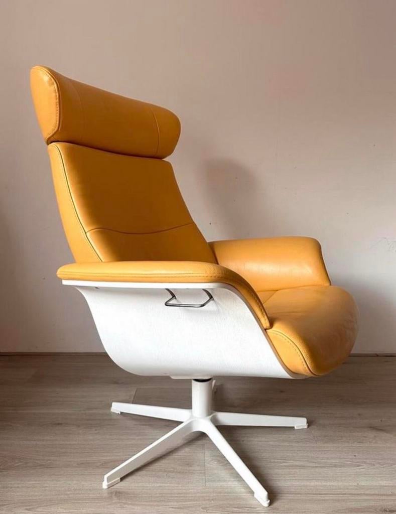 Conform Time Out Lounge Chair — Yellow Leather, Ophalen, -, -, Scandinavian design